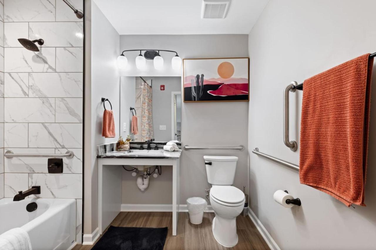 New Luxe Apt 3Br Downtown Fay Unit B Fayetteville Exteriör bild