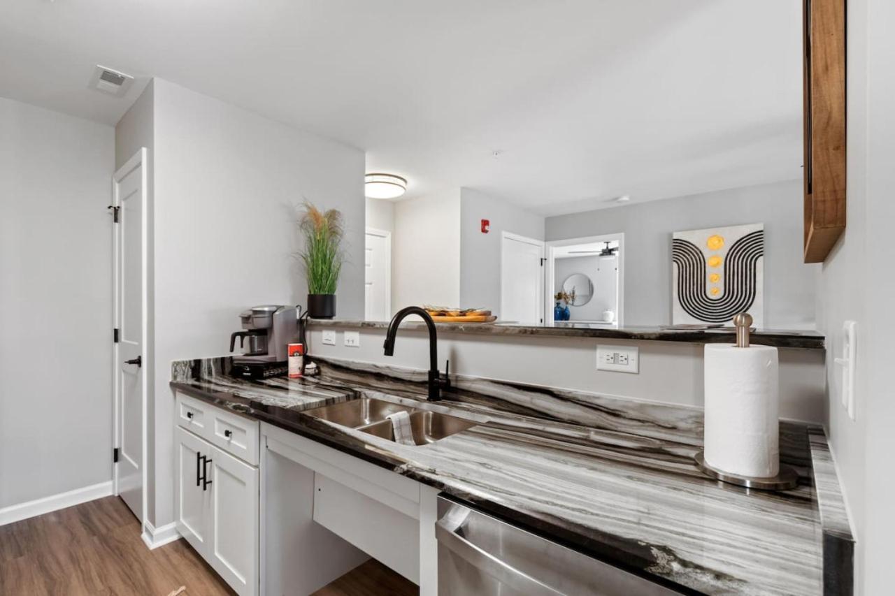 New Luxe Apt 3Br Downtown Fay Unit B Fayetteville Exteriör bild